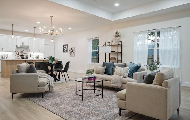 3-bedroom rental at 1742 Basse in San Antonio, TX — photo 3