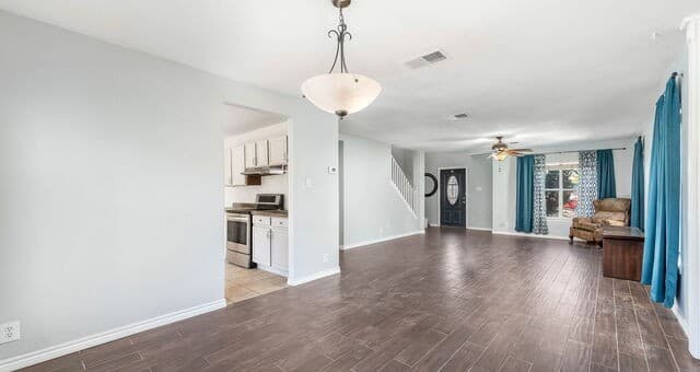 3-bedroom rental at 6922 Crested Quail in San Antonio, TX — photo 5