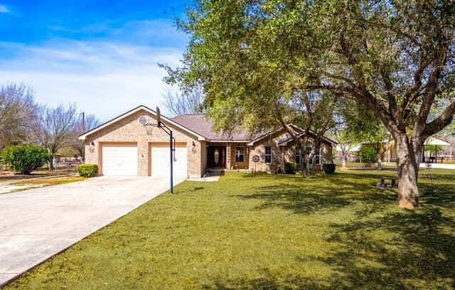 4-bedroom rental at 248 Hunters Dawn Dr in La Vernia, TX — photo 1