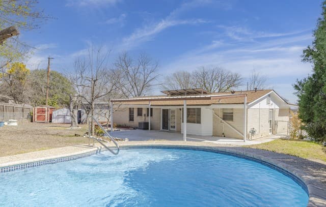 3-bedroom rental at 619 Northtrail in San Antonio, TX — photo 1