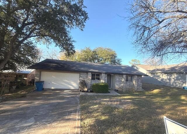 2-bedroom rental at 3401 Cliffside in Schertz, TX — photo 1