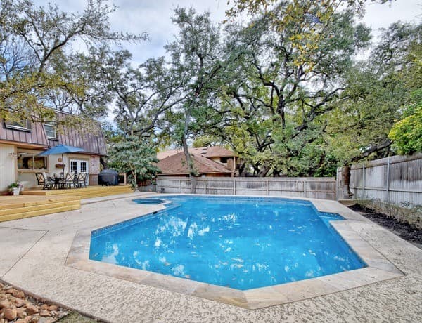 3-bedroom rental at 13003 Chateau Forest in San Antonio, TX — photo 1
