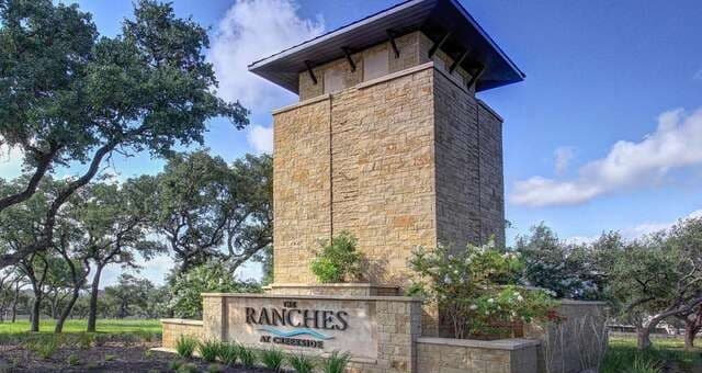 4-bedroom rental at 232 Boulder Creek in Boerne, TX — photo 3