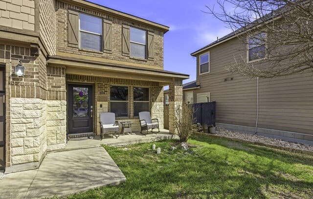 4-bedroom rental at 408 Gatewood CLf in Cibolo, TX — photo 4