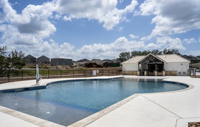 4-bedroom rental at 142 Crow Cove in Boerne, TX — photo 3