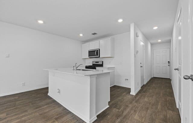 2-bedroom rental at 5907 Cinnabar Corner in San Antonio, TX — photo 2