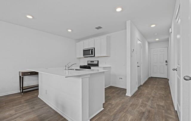 2-bedroom rental at 5959 Celestite Bend in San Antonio, TX — photo 3
