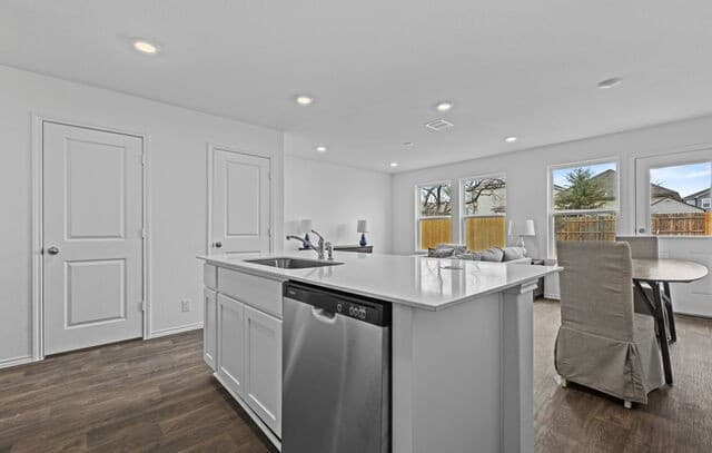 2-bedroom rental at 5959 Celestite Bend in San Antonio, TX — photo 4