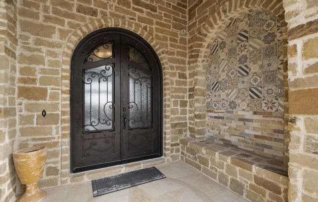 5-bedroom rental at 1039 Bluewater Place in Spring Branch, TX — photo 5