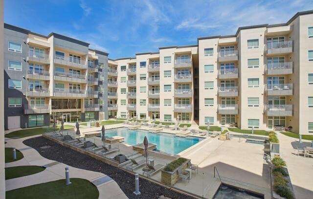 3-bedroom rental at 17902 La Cantera Unit UNIT 216 in San Antonio, TX — photo 1