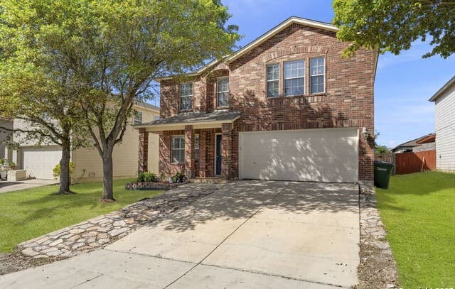 4-bedroom rental at 7611 Cedar Farm in San Antonio, TX — photo 3