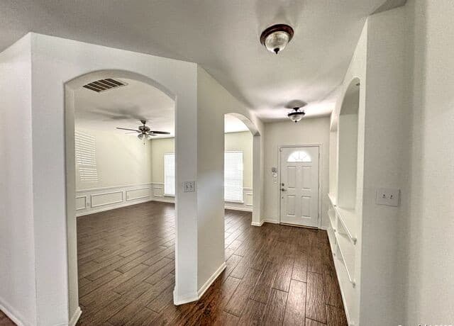 4-bedroom rental at 8711 Sandia in Helotes, TX — photo 2
