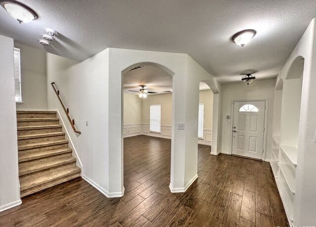4-bedroom rental at 8711 Sandia in Helotes, TX — photo 4