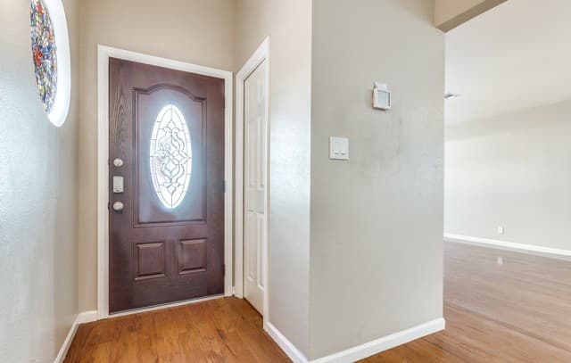 2-bedroom rental at 201 W Craig Unit APT N in San Antonio, TX — photo 4