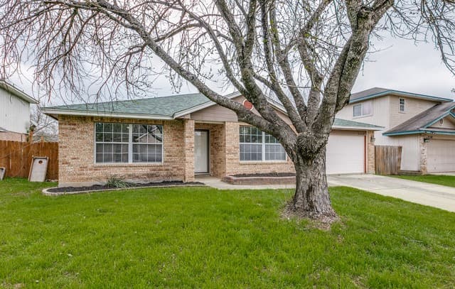 3-bedroom rental at 3522 Eagle in San Antonio, TX — photo 3