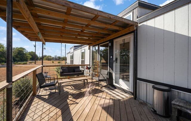 3-bedroom rental at 149 Pr 4777 in Castroville, TX — photo 5