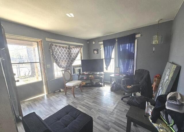 2-bedroom rental at 403 N San Felipe in San Antonio, TX — photo 3