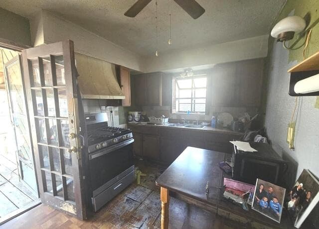 2-bedroom rental at 403 N San Felipe in San Antonio, TX — photo 5