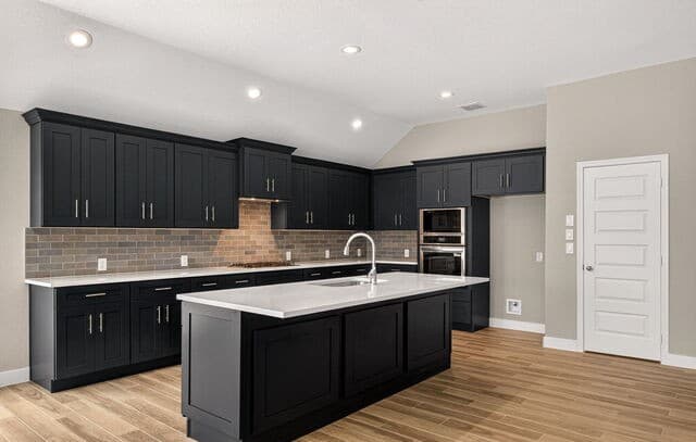 4-bedroom rental at 9426 Groff Garden in San Antonio, TX — photo 2