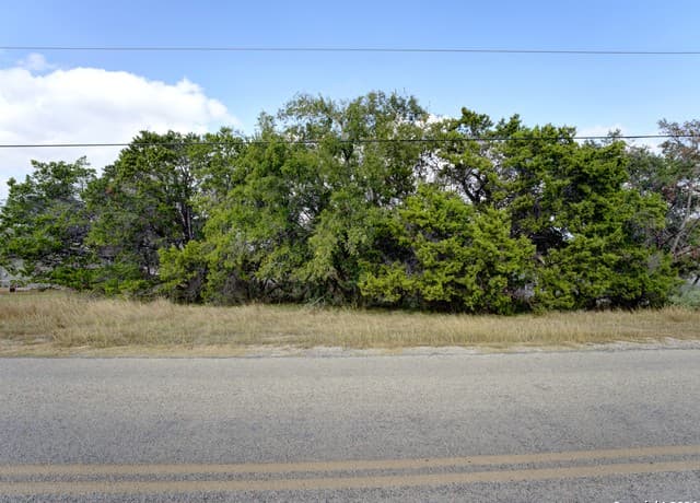 rental at 10468 Rebecca Creek in Spring Branch, TX — photo 5
