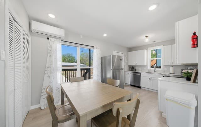 2-bedroom rental at 2819 Pine in San Antonio, TX — photo 3