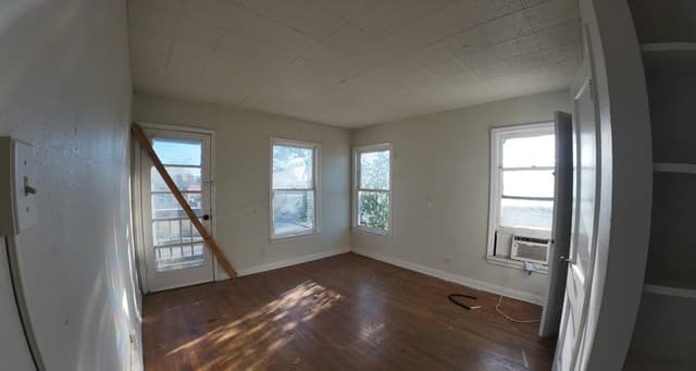rental at 401 Natalen in San Antonio, TX — photo 3