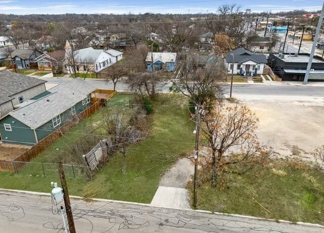 rental at 1505 Burnet St in San Antonio, TX — photo 4