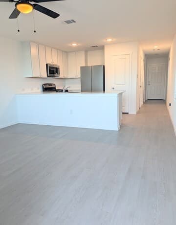 3-bedroom rental at 12003 Floral Blossom in Converse, TX — photo 3