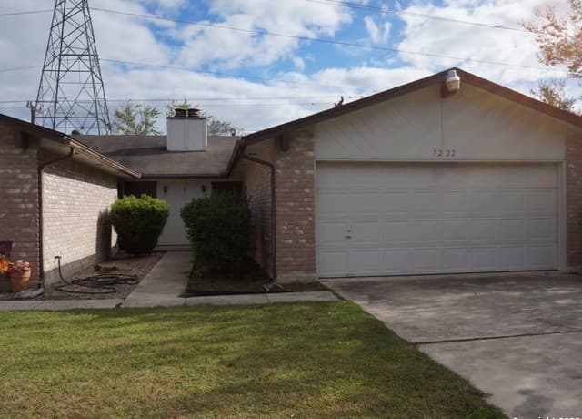 3-bedroom rental at 7222 Rimwood in Live Oak TX