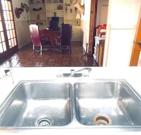3-bedroom rental at 102 Audrey Alene Dr. in San Antonio, TX — photo 5