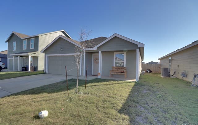 4-bedroom rental at 116 Aidan Trl in Fredericksburg, TX — photo 1