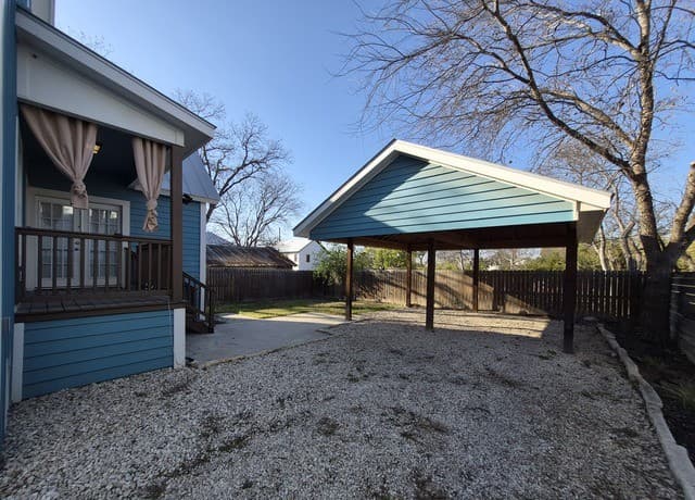 Home for sale at 319 Burleson in San Antonio, TX — photo 5