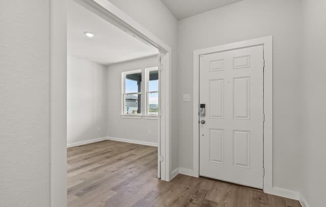 4-bedroom rental at 8307 Smithers Avenue in San Antonio, TX — photo 3