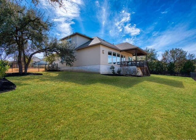 4-bedroom rental at 101 El Cielo in Boerne, TX — photo 4