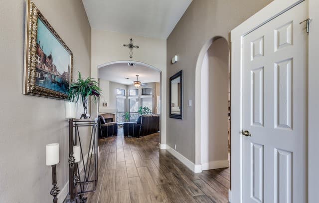 3-bedroom rental at 19102 E Birdsong in San Antonio, TX — photo 5