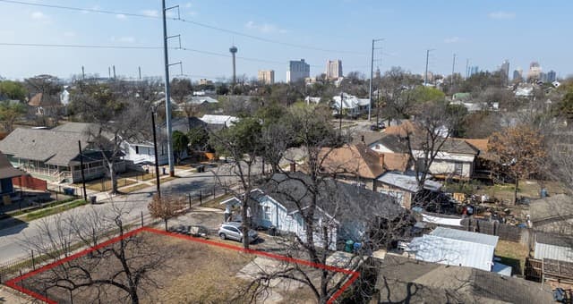 rental at TBD Burnet St in San Antonio, TX — photo 3