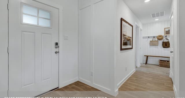5-bedroom rental at 177 Teal Street in Fredericksburg, TX — photo 2
