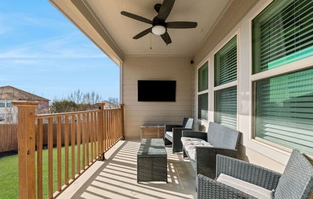 3-bedroom rental at 13026 Vista Hollow in San Antonio, TX — photo 4