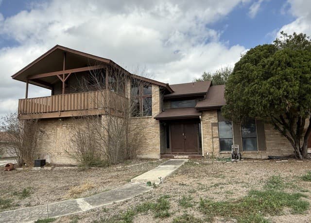 4-bedroom rental at 6219 Inverrary in San Antonio, TX — photo 2