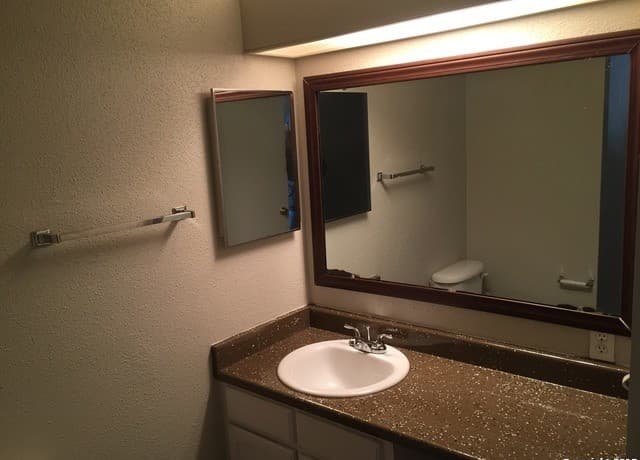 2-bedroom rental at 7923 Donore Pl Unit 16 in San Antonio, TX — photo 5