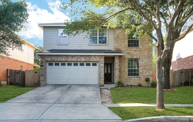 4-bedroom rental at 8615 Tioga in Helotes, TX — photo 1