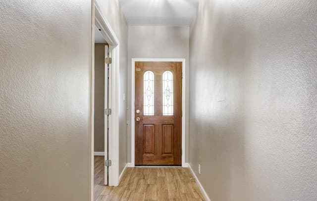 4-bedroom rental at 8615 Tioga in Helotes, TX — photo 2