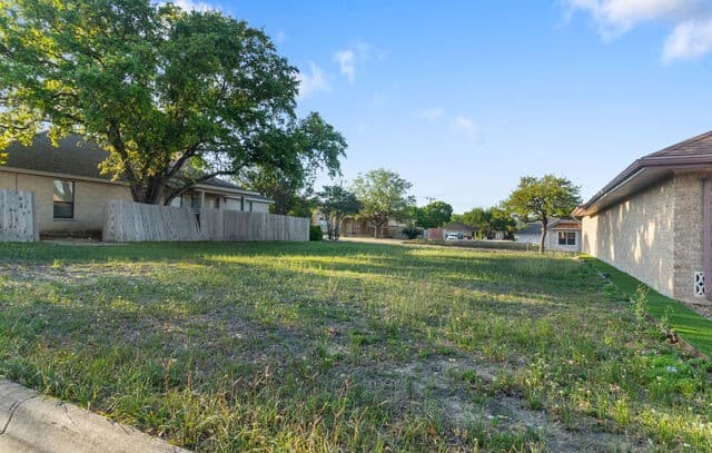 rental at 5906 Brook Fls in Windcrest, TX — photo 3