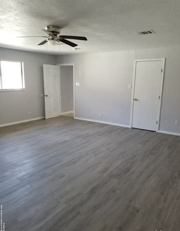 4-bedroom rental at 511 Sayers in San Antonio, TX — photo 4