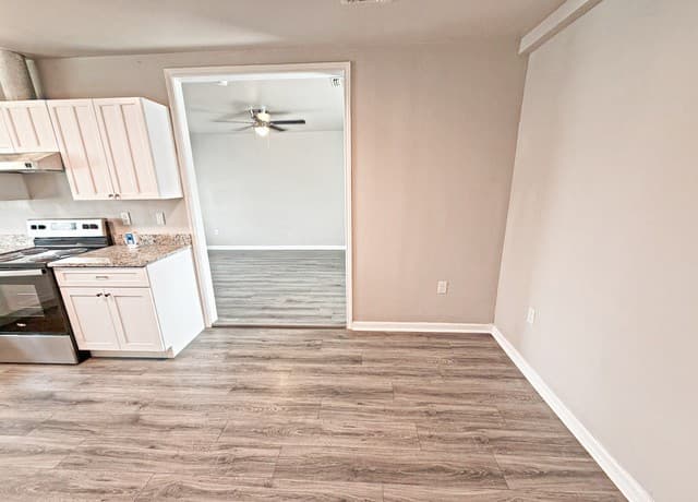 2-bedroom rental at 232 Cornell Unit 202 in San Antonio, TX — photo 4