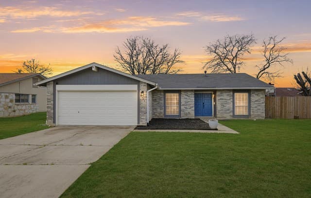 3-bedroom rental at 6926 Montgomery Dr in San Antonio, TX — photo 1