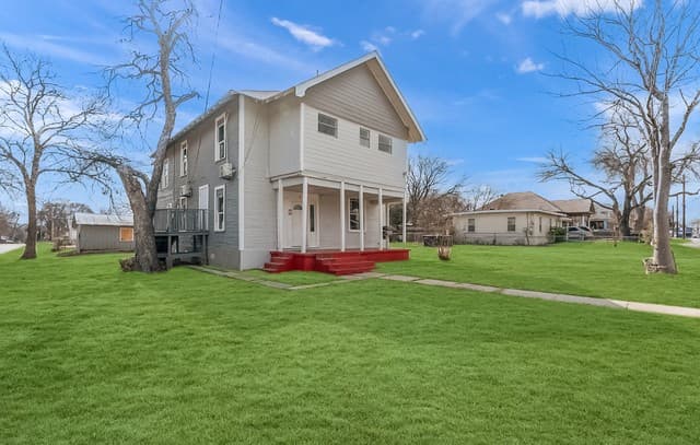 rental at 146 Fairview in San Antonio, TX — photo 2