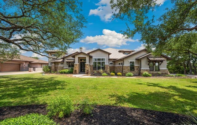 3-bedroom rental at 1078 Star Ridge in Spring Branch, TX — photo 3