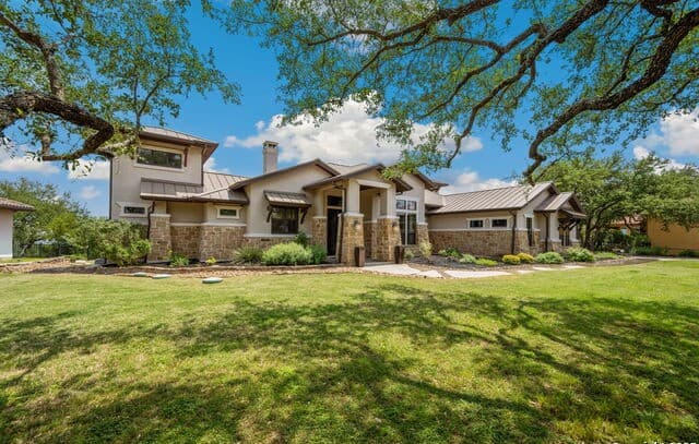 3-bedroom rental at 1078 Star Ridge in Spring Branch, TX — photo 4