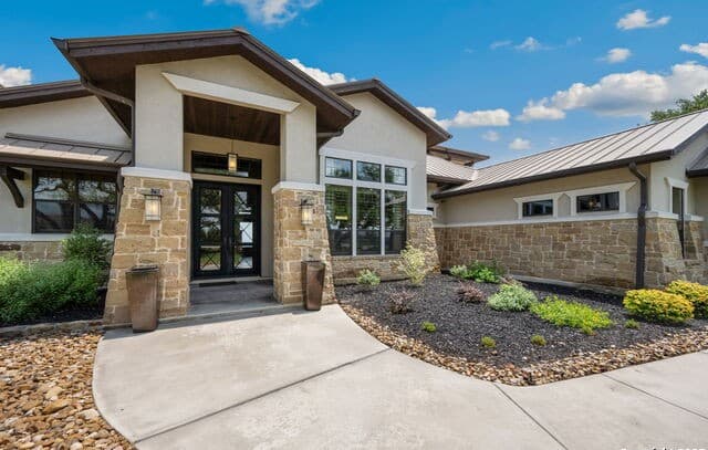 3-bedroom rental at 1078 Star Ridge in Spring Branch, TX — photo 5